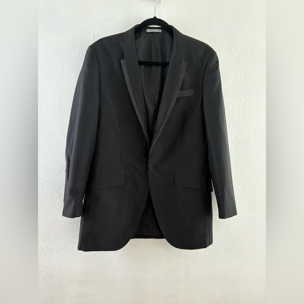 Florenz oumo  Black viscose Blend Satin Peak Lapel Tuxedo Jacket size 50